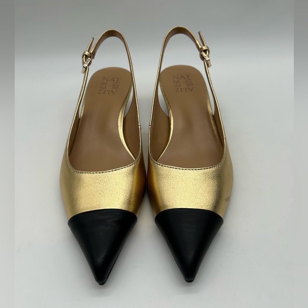 Naturalizer Comfort Slingback Pumps Gold Black Cap Toe Low Heel Size 7W Wide NWB - Picture 6 of 10